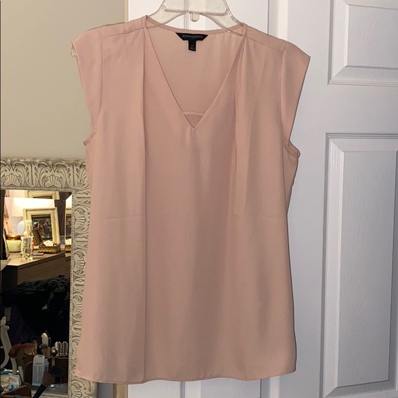 Banana republic sleeveless top - Picture 2 of 5